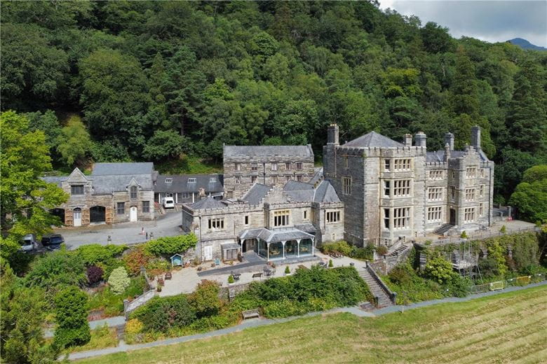 103 acres Country Estate, Maentwrog, Blaenau Ffestiniog LL41 - Available