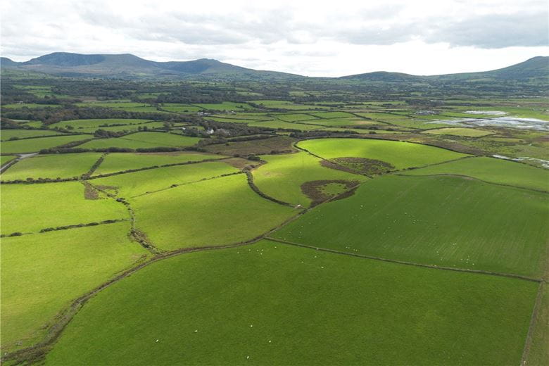 901 acres Country Estate, Caernarfon, Gwynedd LL54 - Available