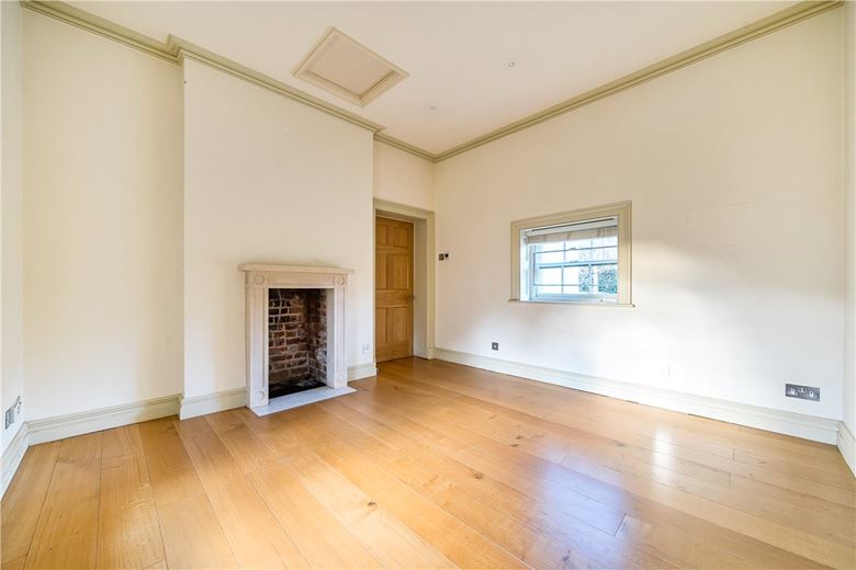 3 bedroom house, Badminton Road, Old Sodbury BS37