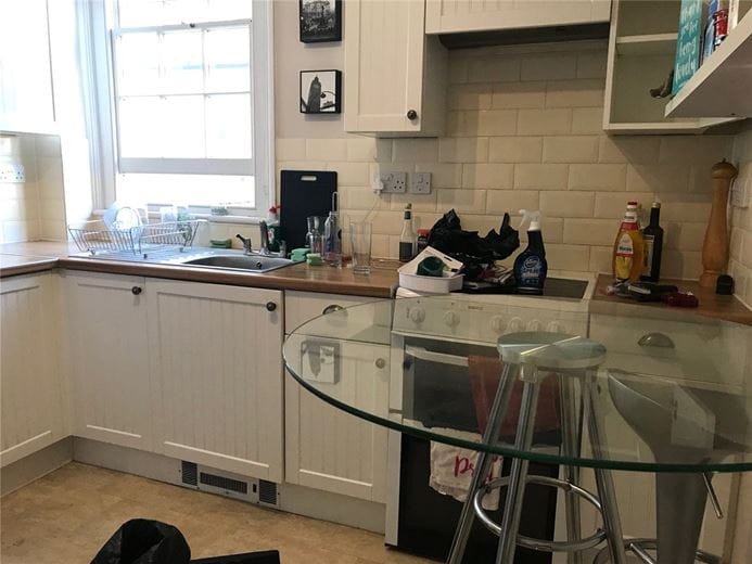 1 bedroom flat, Beauford Square, Bath BA1 - Let Agreed