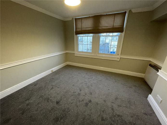 2 bedroom flat, Beauford Square, Bath BA1 - Let Agreed