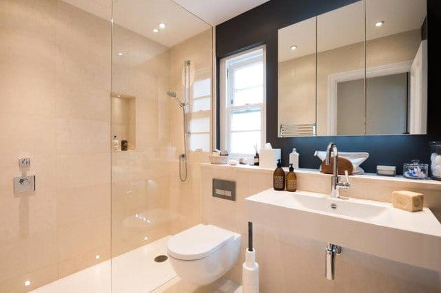 3 bedroom flat, Allenby House South, Lansdown Road BA1