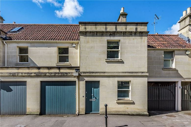 3 bedroom house, Crescent Lane, Bath BA1