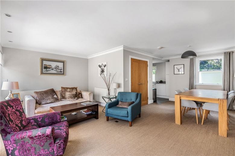 3 bedroom house, Crescent Lane, Bath BA1