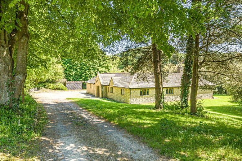 4 bedroom bungalow, Catchpot Lane, Old Sodbury BS37 - Let Agreed