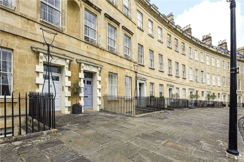 3 bedroom maisonette, Somerset Place, Bath BA1