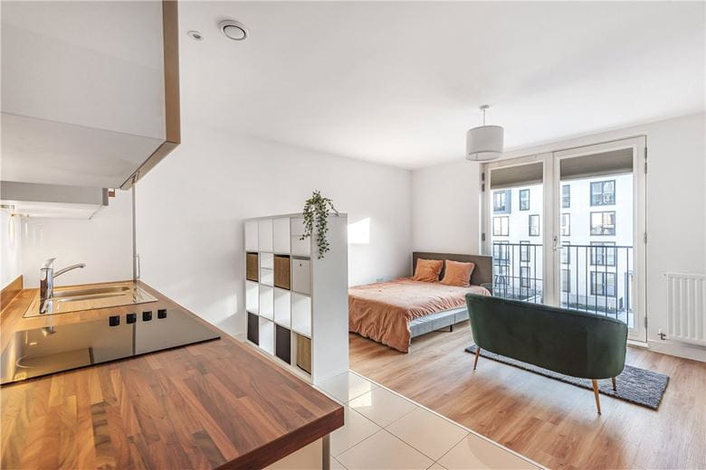 1 bedroom flat, Longmead Terrace, Bath BA2 - Let Agreed