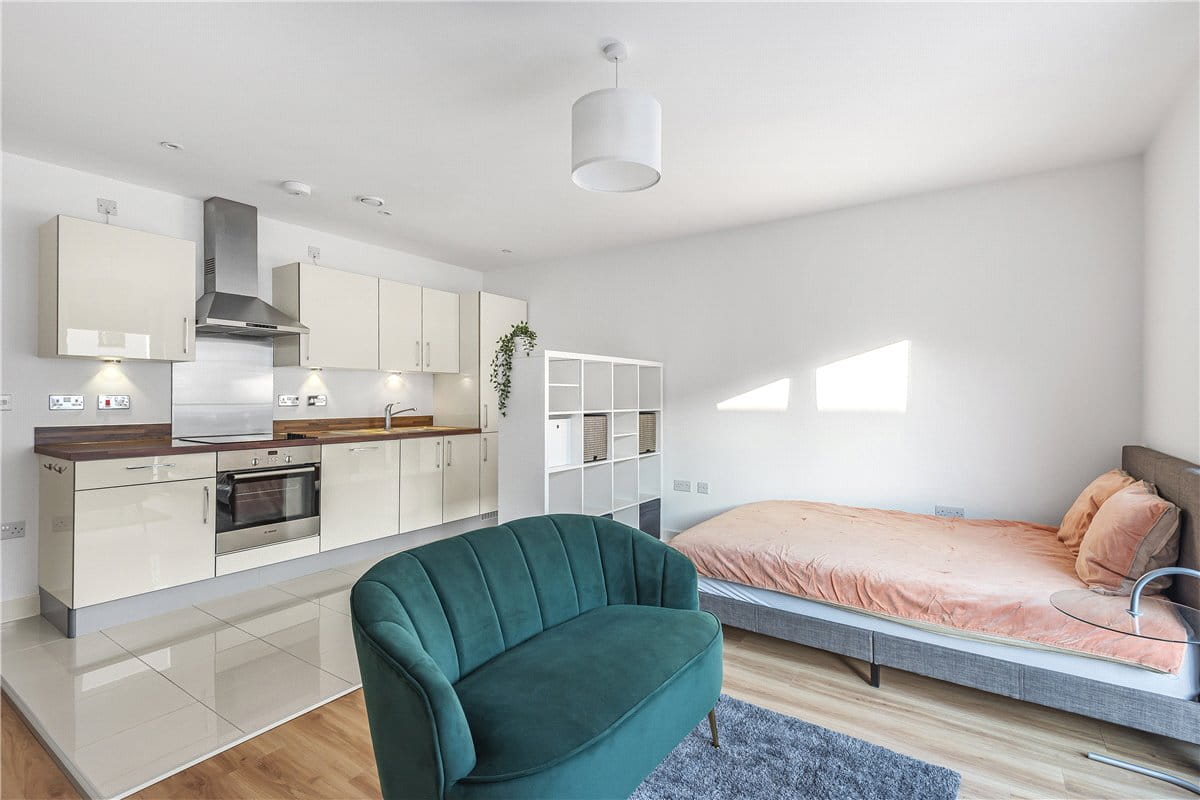 1 bedroom flat, Longmead Terrace, Bath BA2 - Let Agreed