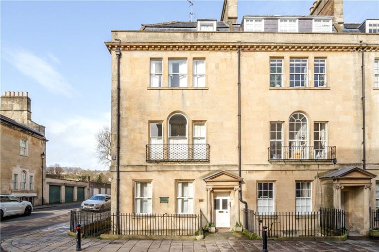 2 bedroom flat, Brock Street, Bath BA1