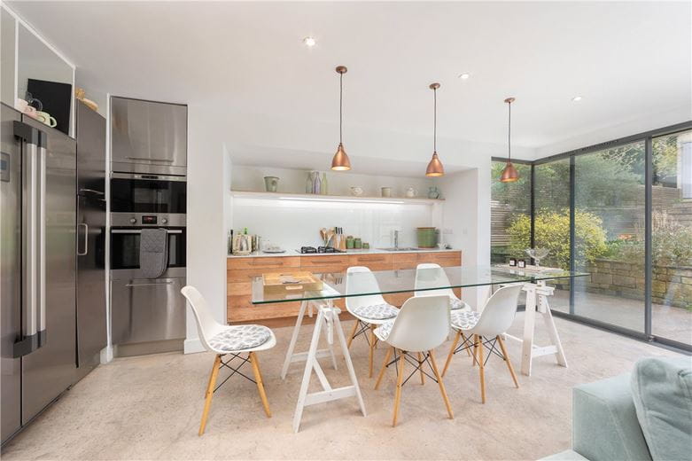 2 bedroom flat, Lansdown Road, Bath BA1