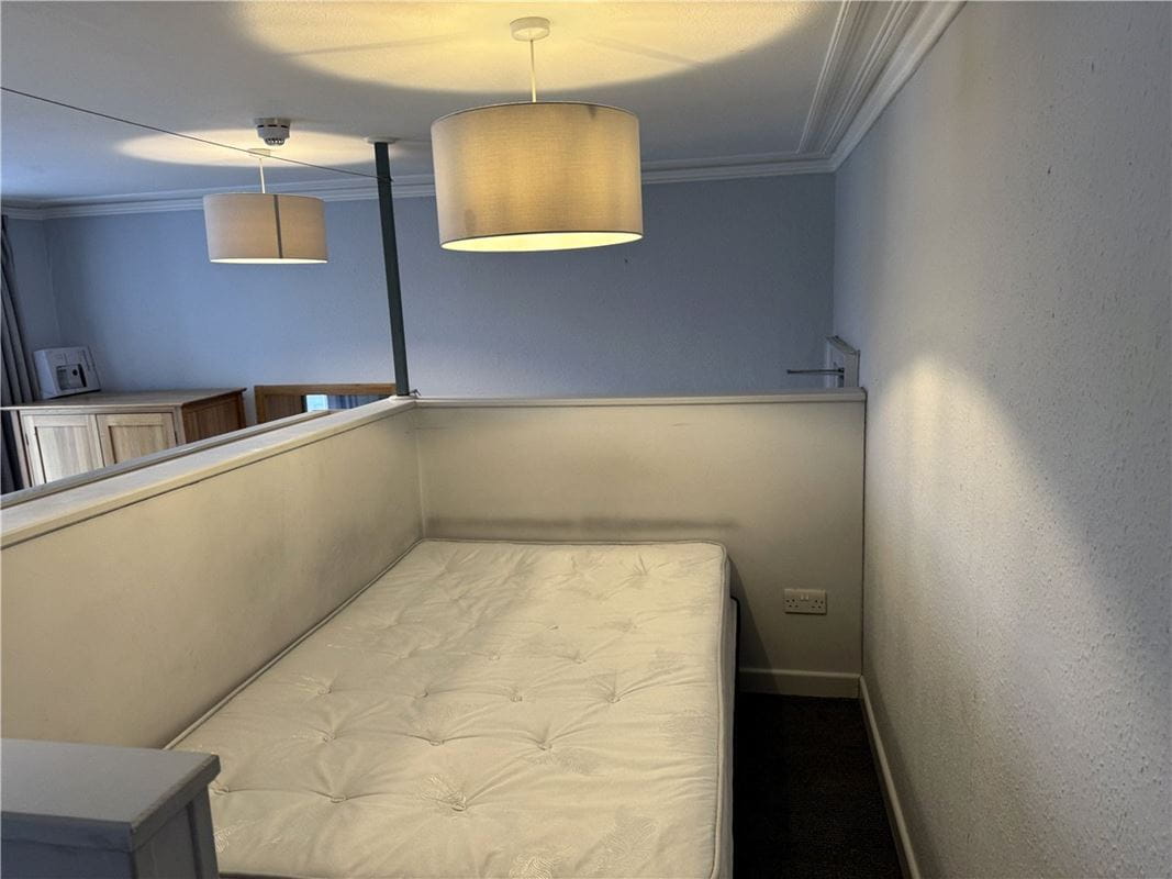 1 bedroom flat, Terrace Walk, Bath BA1