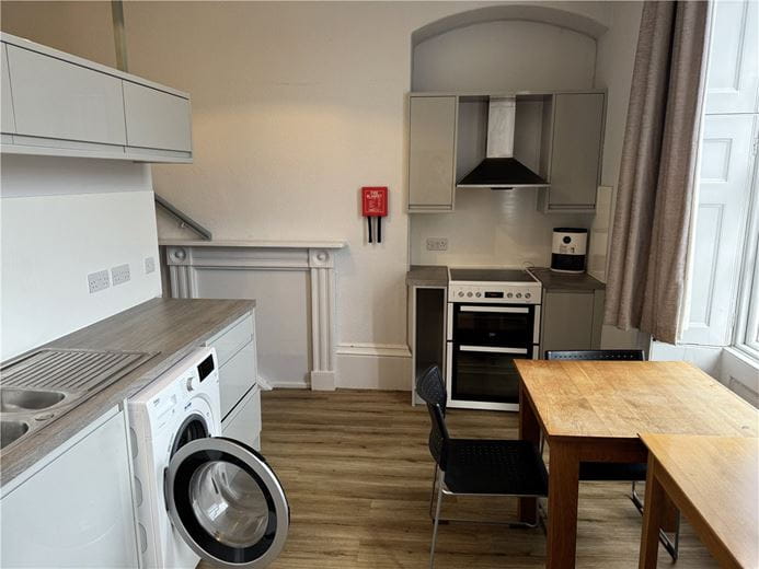 1 bedroom flat, Terrace Walk, Bath BA1