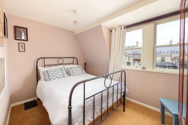 1 bedroom flat, Barton Buildings, Bath BA1