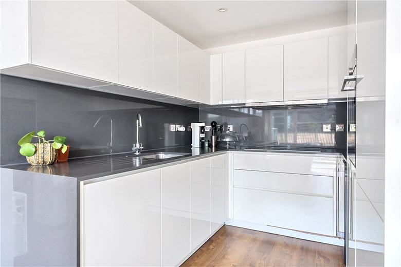 1 bedroom flat, Victoria Bridge Road, Bath BA2