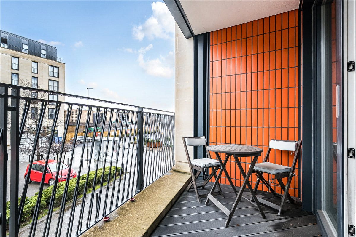 1 bedroom flat, Midland Road, Bath BA2