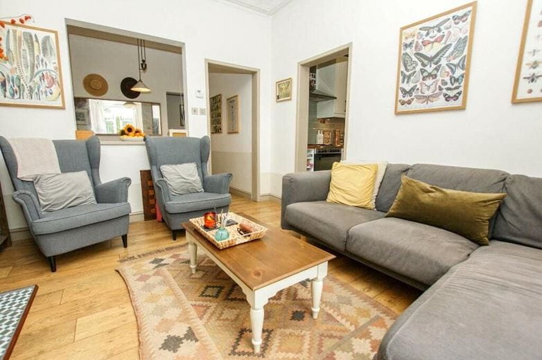 2 bedroom flat, Kennington Road, Bath BA1 - Available