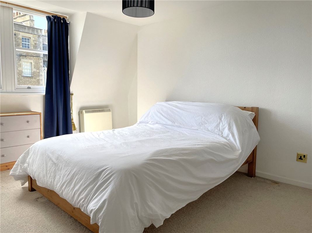 1 bedroom flat, Park View House, Brock Street BA1