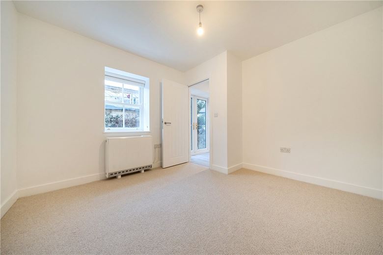 1 bedroom flat, Palace Yard Mews, Bath BA1 - Available