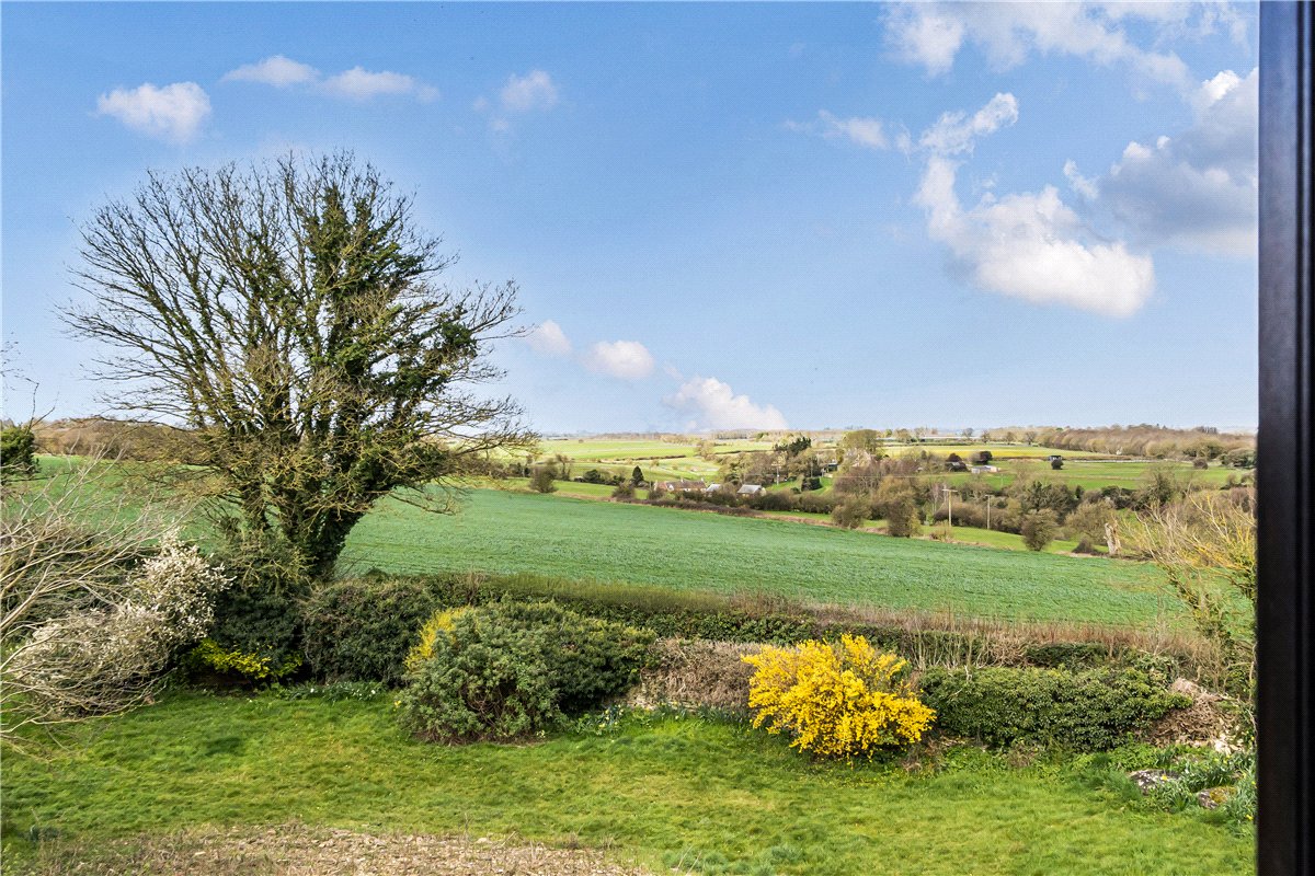 3 bedroom house, North Wraxall, Chippenham SN14 - Available