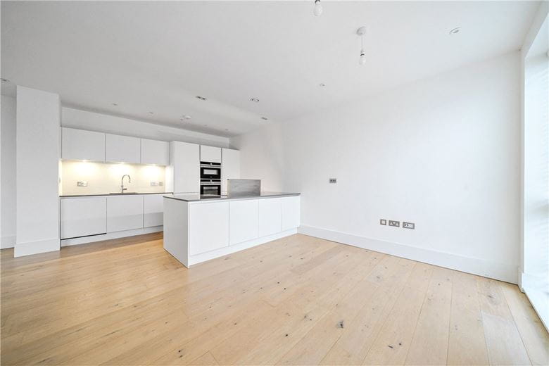2 bedroom flat, Granville Court, Granville Road BA1 - Let Agreed