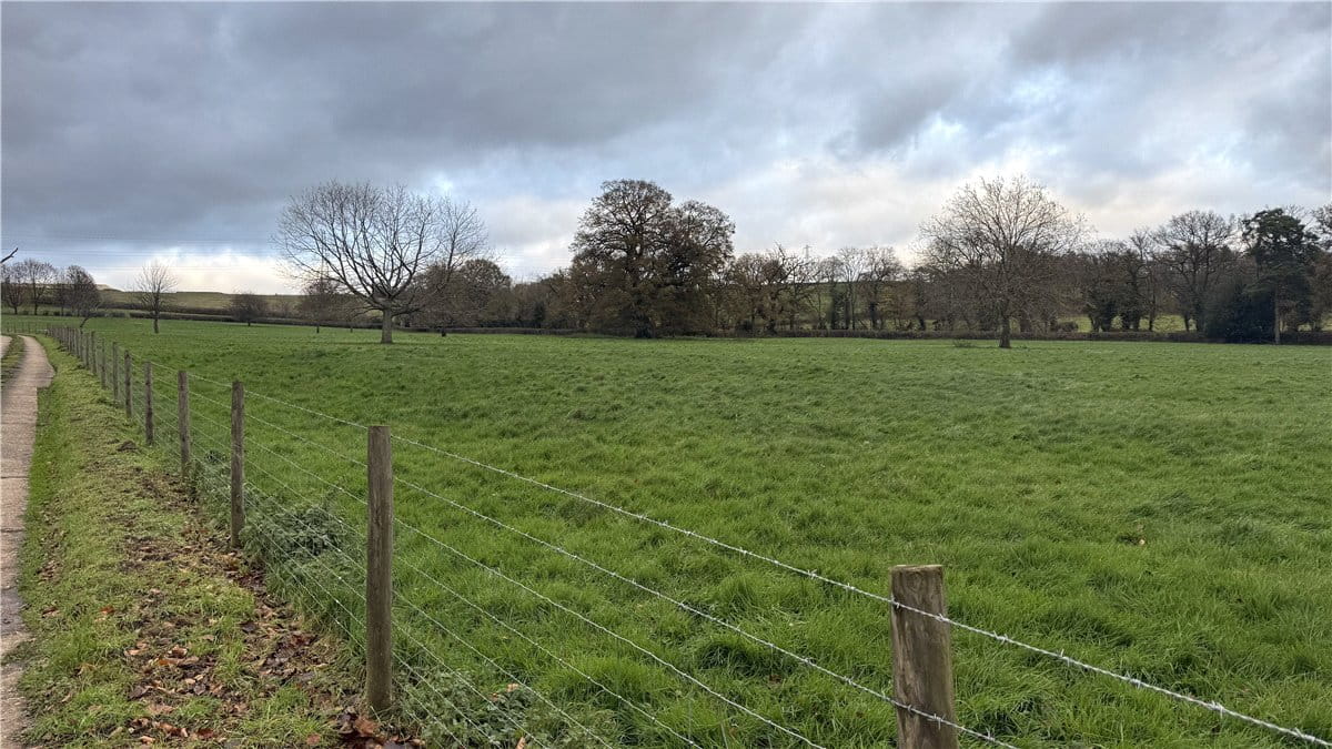 Land, Aylesbury Road, Great Missenden HP16 - Available