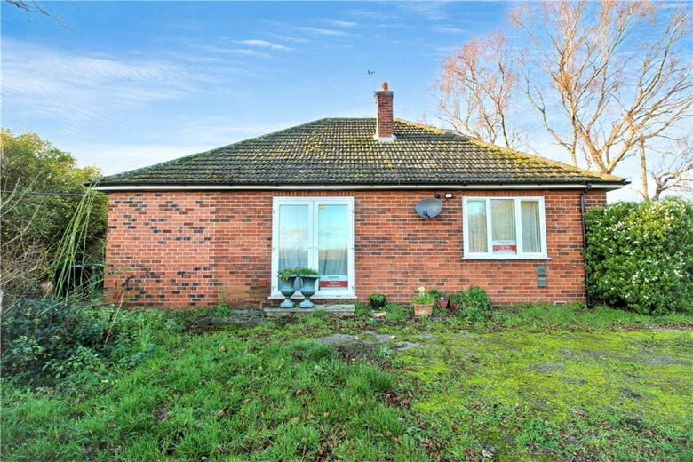 2 bedroom bungalow, Longthorpe Lane, Thorpe WF3 - Available
