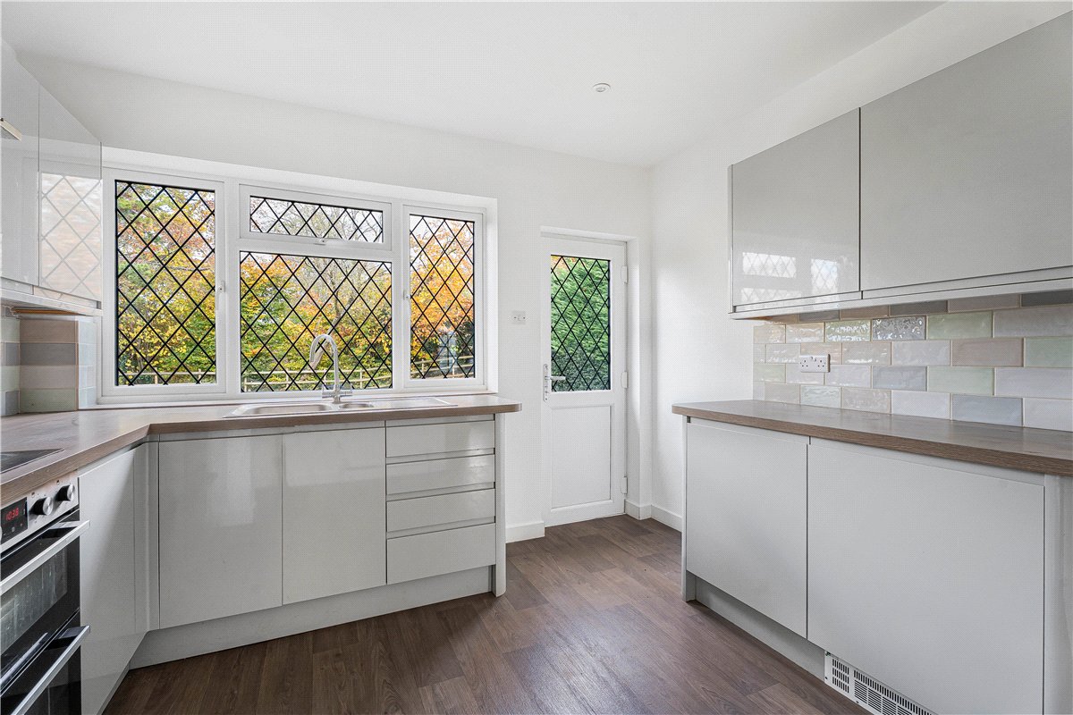 3 bedroom house, Bottom House Farm Lane, Chalfont St. Giles HP8 - Available