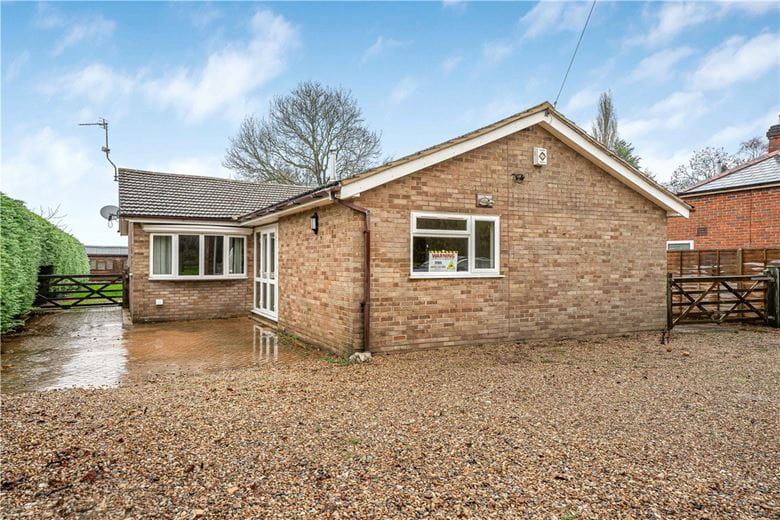 3 bedroom bungalow, Nash Lee Lane, Wendover HP22 - Available
