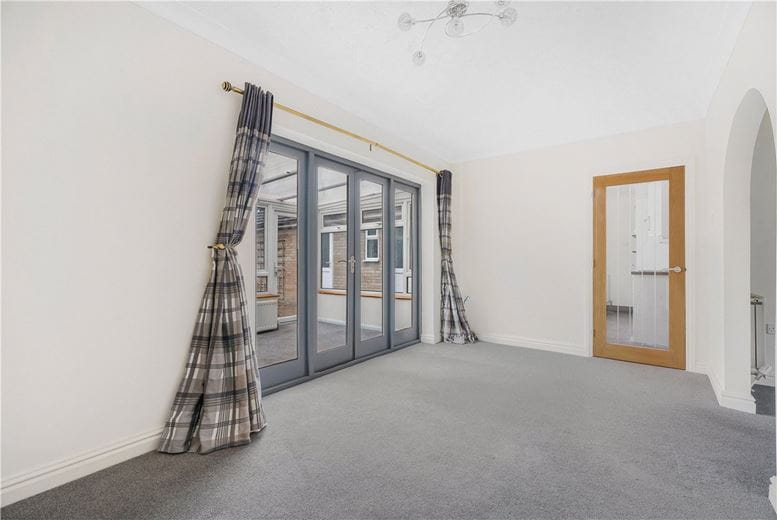 3 bedroom bungalow, Nash Lee Lane, Wendover HP22 - Available