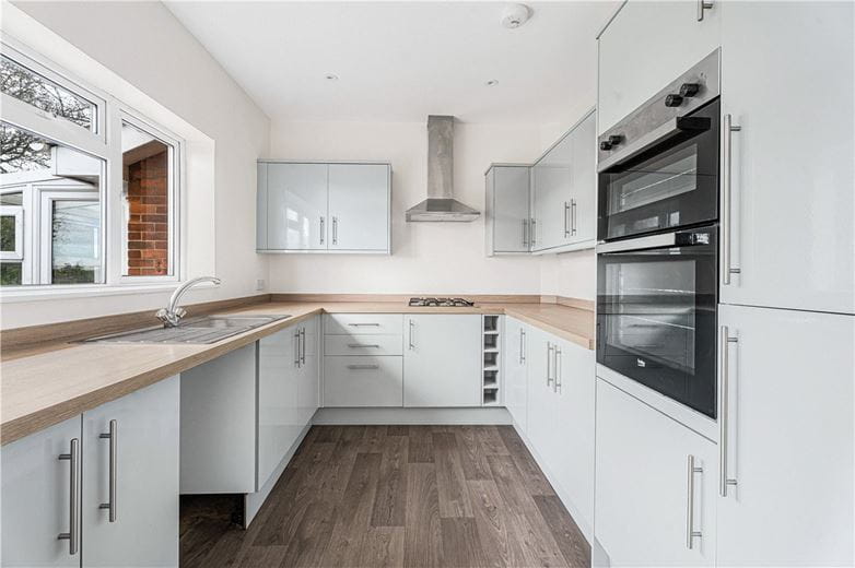 4 bedroom bungalow, South Street, Wendover HP22 - Let Agreed