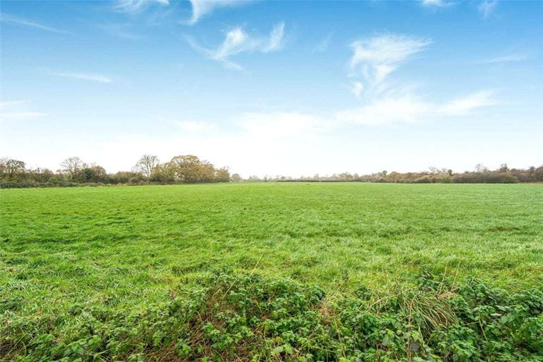 4 bedroom , Nash Lee Lane, Wendover HP22 - Available