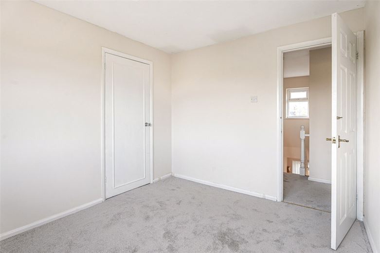 4 bedroom house, Grange Close, Twyford MK18 - Available