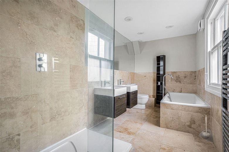 4 bedroom house, Cudsdens Court, Great Missenden HP16 - Available