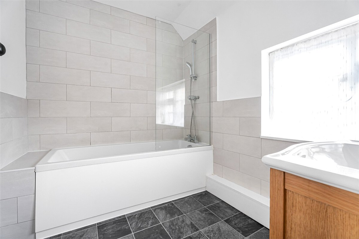 5 bedroom house, Ellesborough Road, Wendover HP22 - Let Agreed