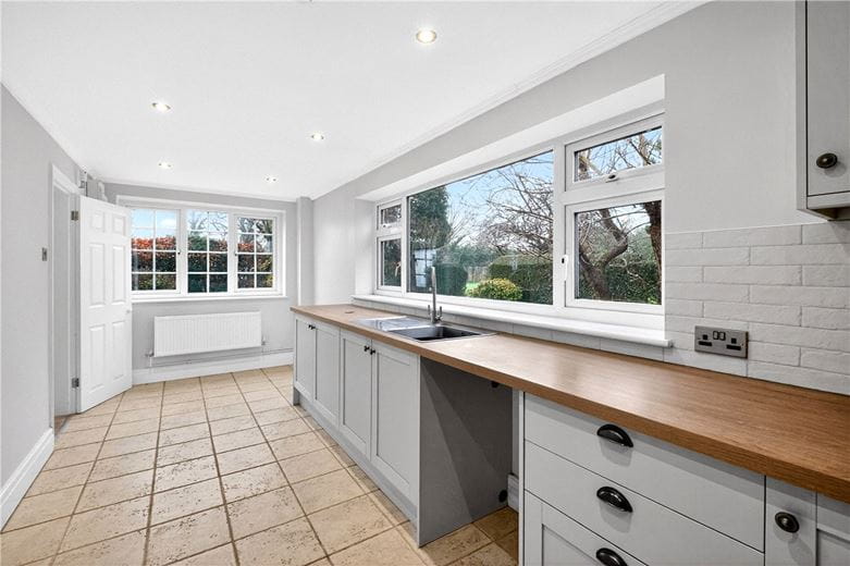 5 bedroom house, Shaw Lane, Hanch WS13 - Available