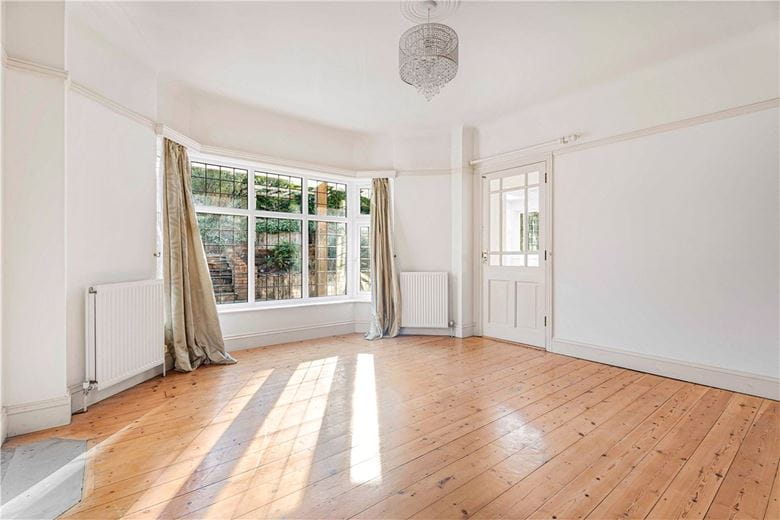 6 bedroom house, Ellesborough Road, Wendover HP22 - Let Agreed