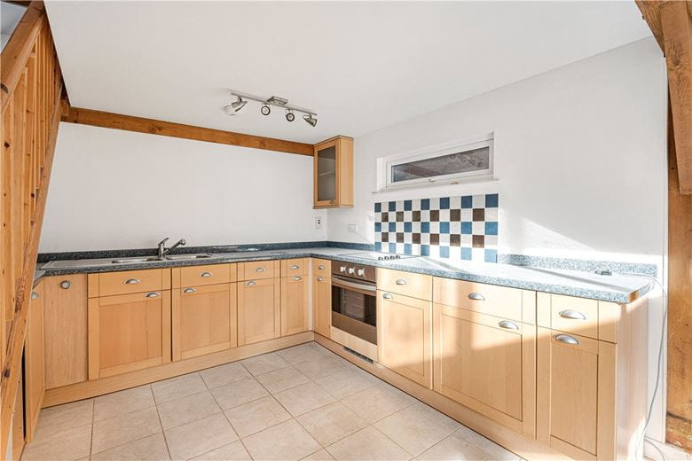 6 bedroom house, Ellesborough Road, Wendover HP22 - Let Agreed