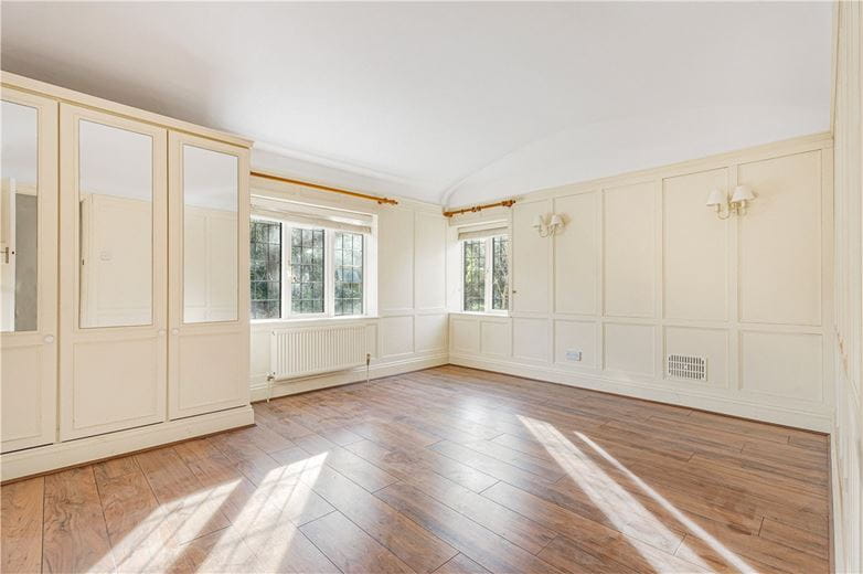 6 bedroom house, Ellesborough Road, Wendover HP22 - Let Agreed