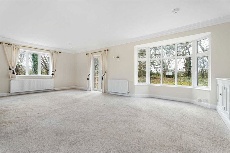 4 bedroom bungalow, Nash Lee Lane, Wendover HP22 - Let Agreed