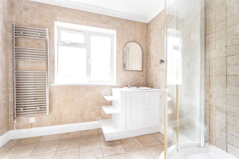 4 bedroom bungalow, Nash Lee Lane, Wendover HP22 - Let Agreed