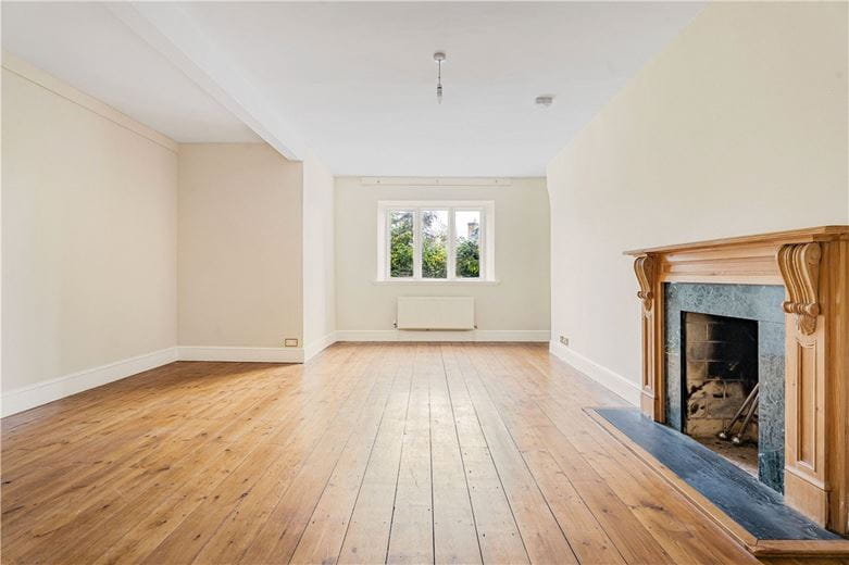 9 bedroom house, Turweston, Brackley NN13 - Available