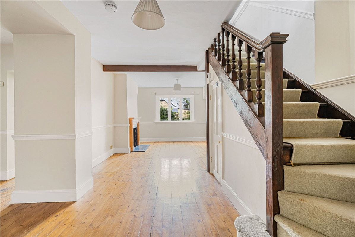 9 bedroom house, Turweston, Brackley NN13 - Available