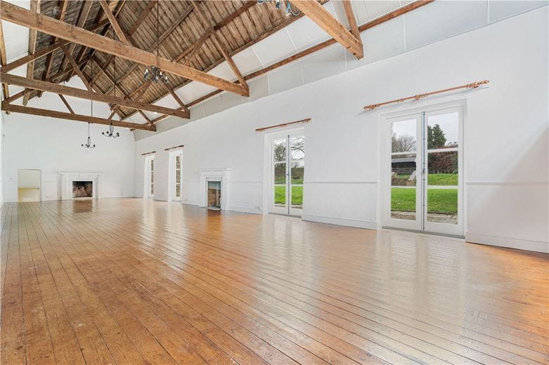 9 bedroom house, Turweston, Brackley NN13 - Available