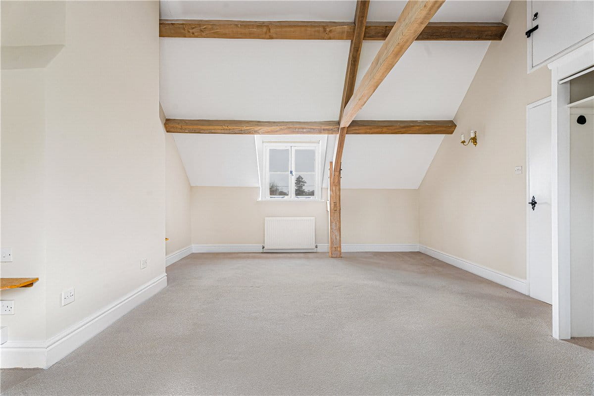 9 bedroom house, Turweston, Brackley NN13 - Available