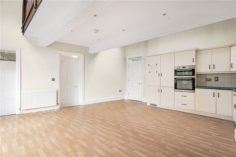 9 bedroom house, Turweston, Brackley NN13 - Available