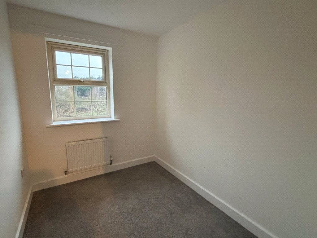 5 bedroom house, Comelybank Drive, Mexborough S64 - Available