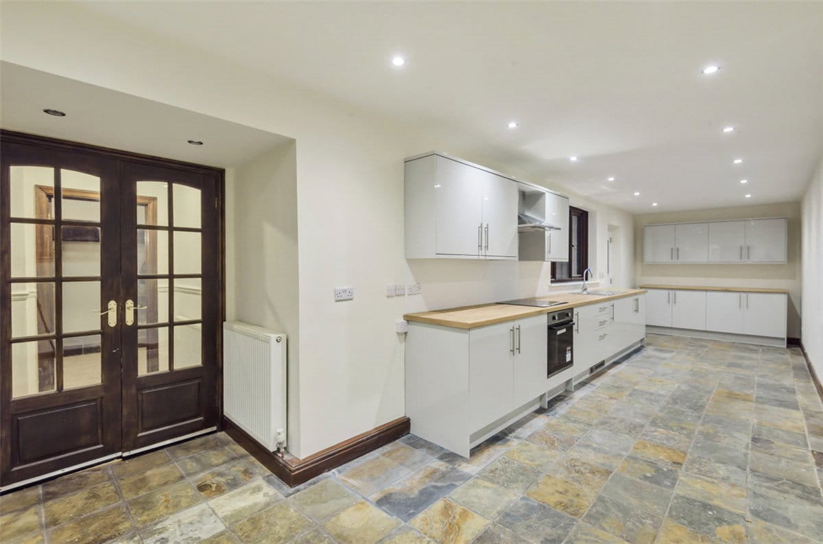 4 bedroom house, Chesterfield Road, Barlborough S43 - Available