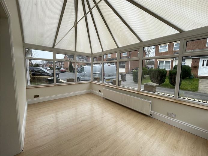 3 bedroom house, Westerton Drive, Bramley S66 - Available