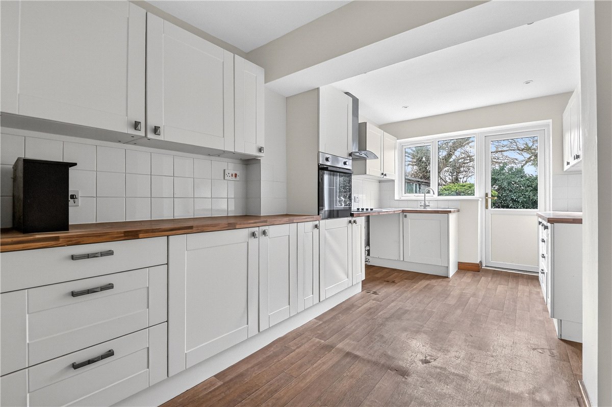 3 bedroom bungalow, Birch Grove, Birchmoor B78 - Let Agreed