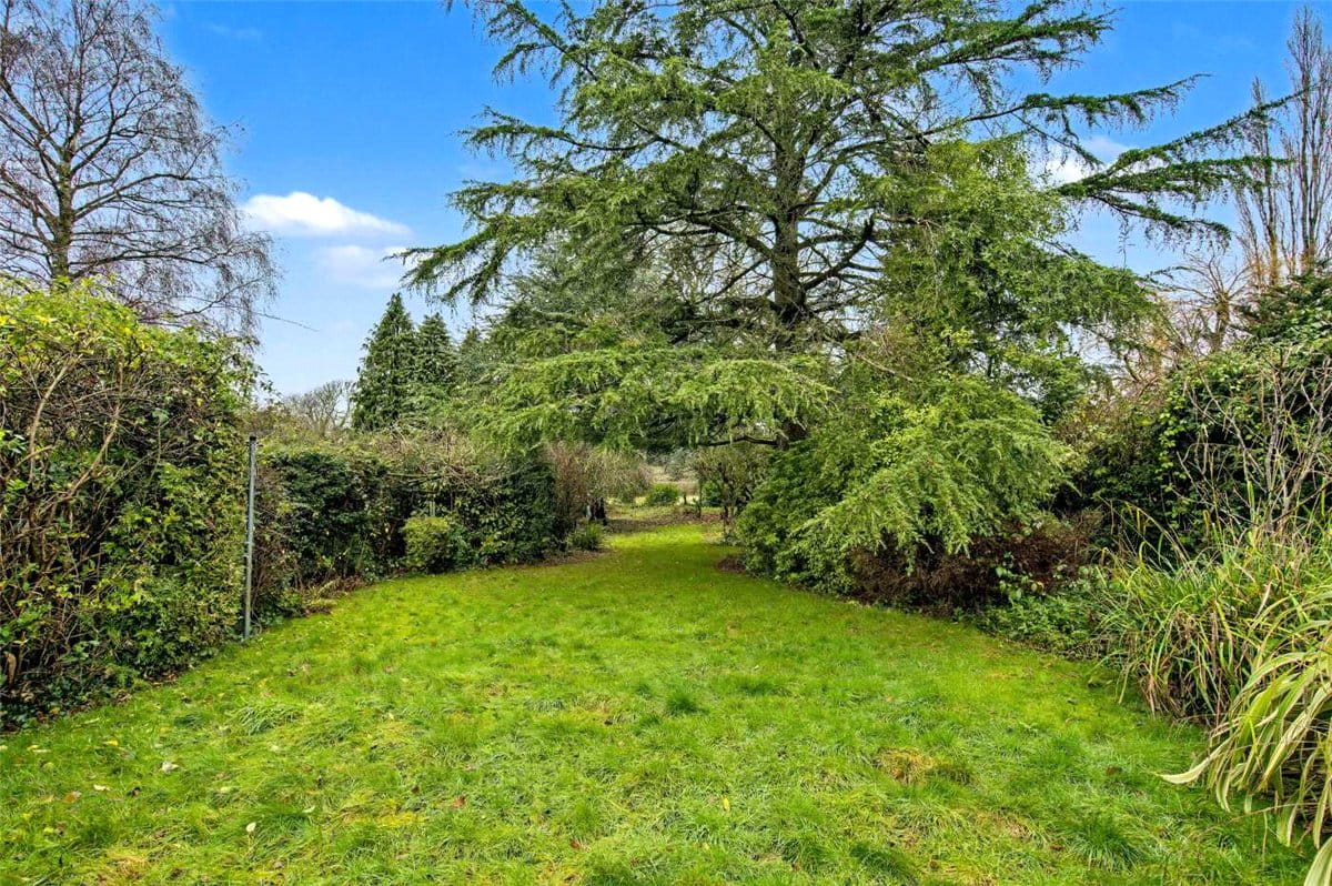 3 bedroom bungalow, Waste Lane, Balsall Common CV7 - Available